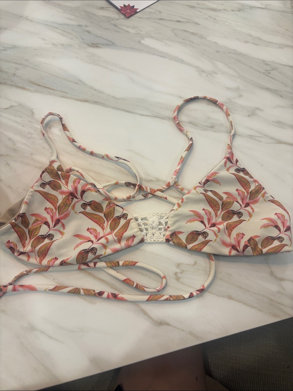 Posh Púa pink tropical leaves patterned bikini top Large